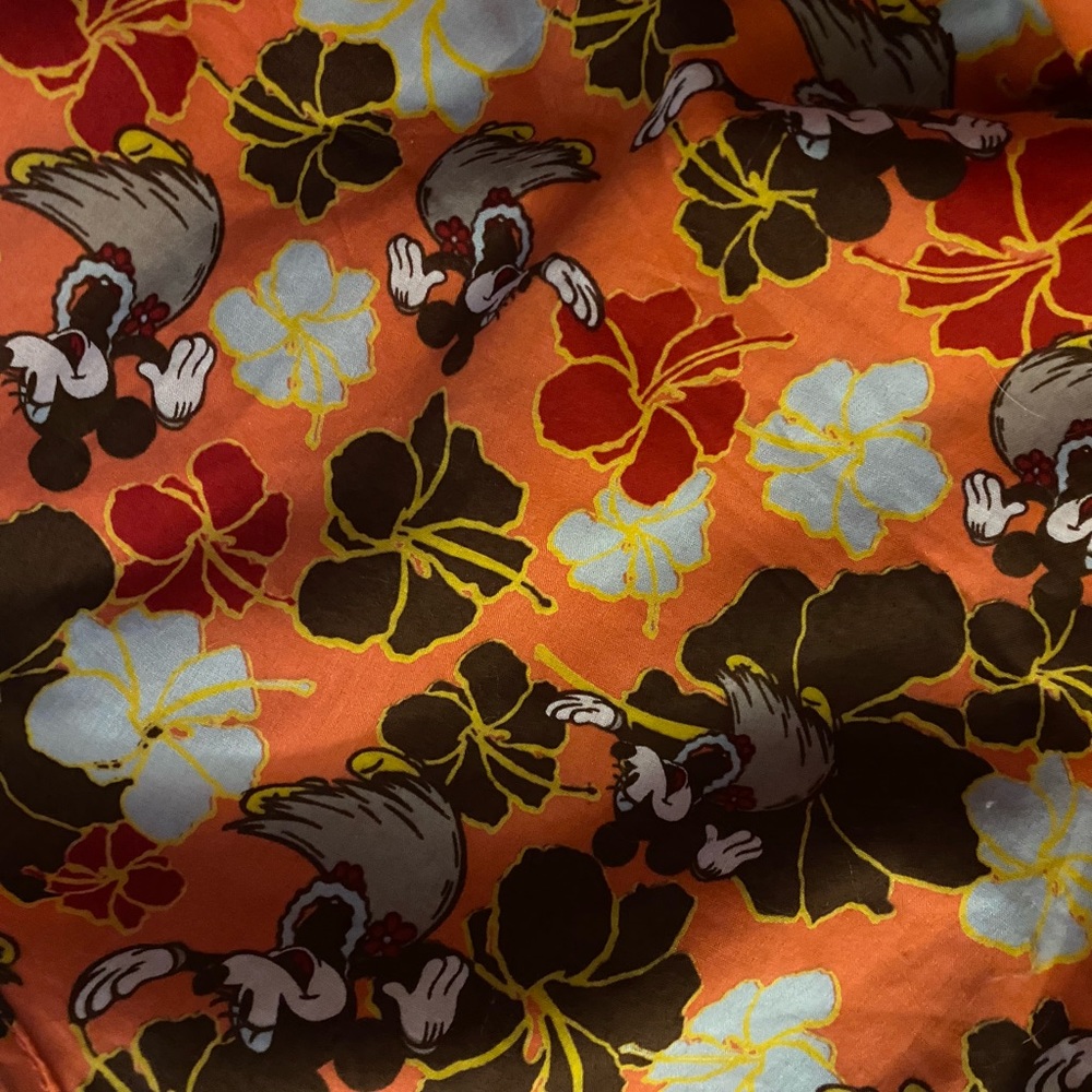 large Disneyland Minnie mouse Hawaiian BoHo/beach style purse very cute✨🍍✨ - Picture 10 of 12